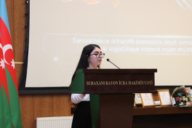 Suraxanıda “Heydər Əliyev və Azərbaycan tarixi” referat-yazı müsabiqəsinin rayon mərhələsinin yekunlarına həsr olunmuş elmi-praktik konfrans keçirilib