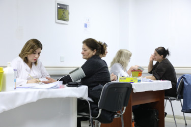 Aprelin 14-də Səhiyyə Nazirliyi Respublika Qan Bankının təşəbbüsü, Suraxanı Rayon İcra Hakimiyyəti və Suraxanı Tibb Mərkəzinin birgə təşkilatçılığı ilə növbəti dəfə könüllü qanvermə aksiyası keçirilib