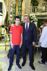 Suraxanı Rayon İcra Hakimiyyətinin və "Autizm fərqlilikdir" İctimai Birliyinin birgə təşkilatçılığı ilə Autizm aylığı çərçivəsində Aura şadlıq sarayında xüsusi qayğıya ehtiyacı olan uşaqlar üçün tədbir təşkil olunub