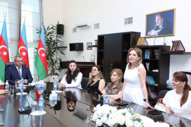 İyunun 17-də Suraxanı Rayon İcra Hakimiyyətinin təşkilatçılığı ilə 17 İyun – Tibb İşçilərinin Peşə Bayramı Günü münasibətilə tədbir keçirilib.