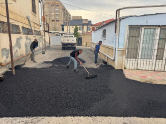 Suraxanı rayonunda abadlıq işləri geniş miqyas alaraq qəsəbələrdə təmir-bərpa işləri davam etdirilir. Rayonun yol infrastrukturunun yaxşılaşdırılması da əsas prioritet məsələlərdəndir və bu istiqamətdə tədbirlər həyata keçirilir