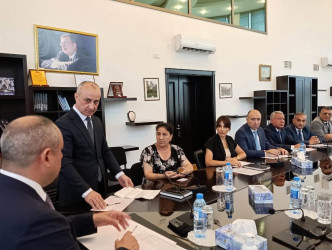 Avqustun 24 -də Suraxanı Rayon İcra Hakimiyyətinin başçısı Adil Əliyev Rayon İcra Hakimiyyətində növbəti vətəndaş qəbulu keçirib