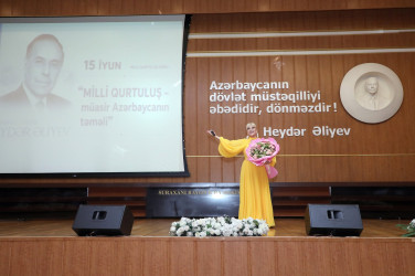 15 İyun – Milli Qurtuluş Günü münasibətilə Suraxanı Rayon İcra Hakimiyyətinin təşkilatçılığı ilə “Şəhərsalma və Memarlıq İli” çərçivəsində “Milli Qurtuluş – Müasir Azərbaycanın təməli” adlı tədbir keçirilib