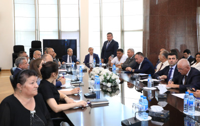 İyulun 21-də Suraxanı Rayon İcra Hakimiyyətinin başçısı Adil Əliyev Rayon İcra Hakimiyyətində növbəti vətəndaş qəbulu keçirib