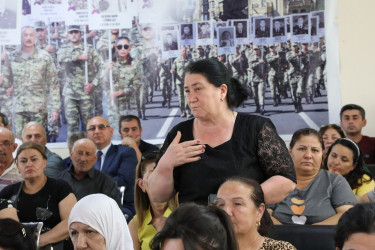 İyulun 2-də Suraxanı Rayon İcra Hakimiyyətinin başçısı Adil Əliyevin  növbəti səyyar görüşü  Qaraçuxur qəsəbəsində keçirildi