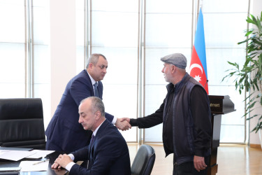 Oktyabrın 13-də Suraxanı Rayon İcra Hakimiyyətinin başçısı Adil Əliyev Rayon İcra Hakimiyyətində növbəti vətəndaş qəbulu keçirib