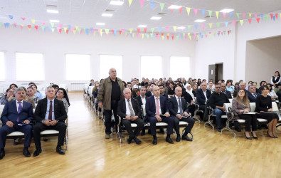 Suraxanı Rayon İcra Hakimiyyətinin başçısı Adil Əliyevin vətəndaşlarla növbəti səyyar görüşü oktyabrın 7-də Əmircan qəsəbəsində yerləşən 154 №-li tam orta ümumtəhsil məktəbində təşkil olunub