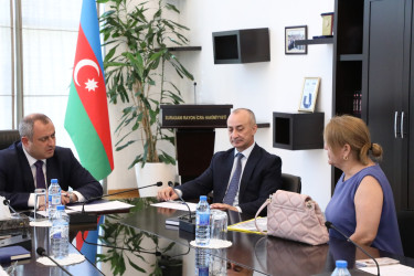 Sentyabrın 1-də Suraxanı Rayon İcra Hakimiyyətinin başçısı Adil Əliyev Rayon İcra Hakimiyyətində növbəti vətəndaş qəbulu keçirib