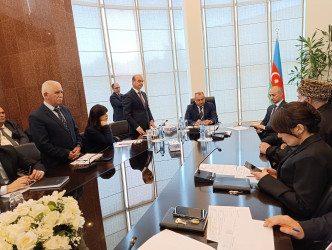 Aprelin 6-da Suraxanı Rayon İcra Hakimiyyətinin başçısı Adil Əliyev Rayon İcra Hakimiyyətində növbəti vətəndaş qəbulu keçirib