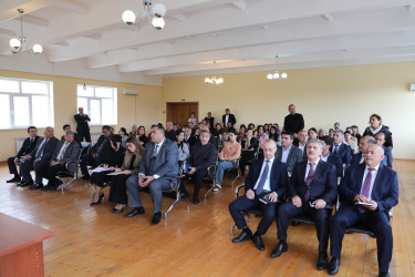 Oktyabrın 1-də Suraxanı Rayon İcra Hakimiyyətinin başçısı Adil Əliyev Qaraçuxur qəsəbə  sakinləri ilə növbəti  səyyar qəbul keçirib