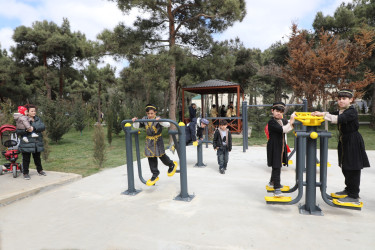 “Şəhərsalma və Memarlıq İli”  çərçivəsində Suraxanı rayonu, Əmircan qəsəbəsində salınan yeni park martın 19-da bayramlar ərəfəsində sakinlərin istifadəsinə verilib