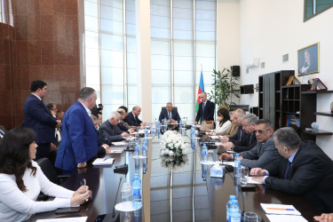 Aprelin 13-də Suraxanı Rayon İcra Hakimiyyətinin başçısı Adil Əliyev Rayon İcra Hakimiyyətində növbəti vətəndaş qəbulu keçirib