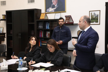 Fevralın 23-də Suraxanı Rayon İcra Hakimiyyətinin başçısı Adil Əliyev Rayon İcra Hakimiyyətində növbəti vətəndaş qəbulu keçirib