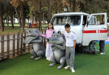 Suraxanı Rayon İcra Hakimiyyətinin təşkilatçılığı ilə 2026–2027-ci tədris ilinin başlanması münasibətilə şəhid övladları ilə görüş keçirilib
