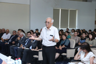 Suraxanı Rayon İcra Hakimiyyətinin başçısı Adil Əliyevin vətəndaşlarla növbəti səyyar görüşü iyulun 8-də Bülbülə qəsəbəsində yerləşən 327 saylı tam orta ümumtəhsil məktəbində keçirilib.