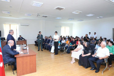 İyulun 15-də Suraxanı Rayon İcra Hakimiyyətinin başçısı Adil Əliyevin vətəndaşlarla növbəti səyyar görüşü Yeni Suraxanı qəsəbəsi, 85 nömrəli tam orta ümumtəhsil məktəbində keçirilib