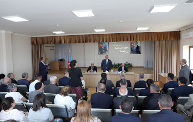 Suraxanı Rayon İcra Hakimiyyətinin başçısı Adil Əliyevin vətəndaşlarla növbəti səyyar görüşü mayın 20-də Yeni Suraxanı qəsəbəsində yerləşən 101 saylı tam orta ümumtəhsil məktəbində keçirilib