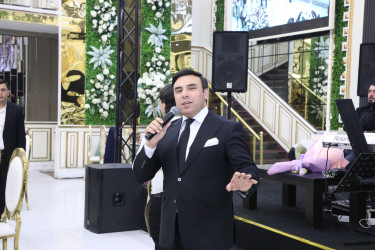 Suraxanı Rayon İcra Hakimiyyətinin və YAP Suraxanı Rayon Təşkilatının birgə təqdimatında “Konstitusiya və suverenlik ili” çərçivəsində 31 Dekabr - Dünya Azərbaycanlılarının Həmrəyliyi Günü və Yeni il bayramı münasibətilə “Milli həmrəylik və dövlətçilik” adlı tədbir keçirilib