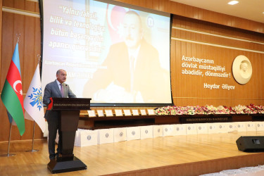 Sentyabrın 11-də Suraxanıda 600-dən yuxarı bal toplayan məzunlarla görüş keçirildi