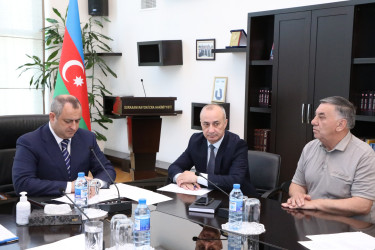 İyunun 23-də Suraxanı Rayon İcra Hakimiyyətinin başçısı Adil Əliyevin  növbəti vətəndaş qəbulu keçirib