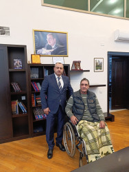 Aprelin 6-da Suraxanı Rayon İcra Hakimiyyətinin başçısı Adil Əliyev Rayon İcra Hakimiyyətində növbəti vətəndaş qəbulu keçirib