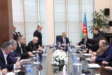 Fevralın 16-da Suraxanı Rayon İcra Hakimiyyətinin başçısı Adil Əliyev Rayon İcra Hakimiyyətində növbəti vətəndaş qəbulu keçirib