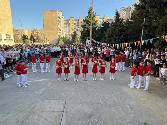 Hörmətli müəllimlər və valideynlər, Əziz şagirdlər!