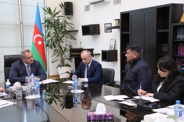 Dekabrın 22-də Suraxanı Rayon İcra Hakimiyyətinin başçısı Adil Əliyev Rayon İcra Hakimiyyətində növbəti vətəndaş qəbulu keçirib