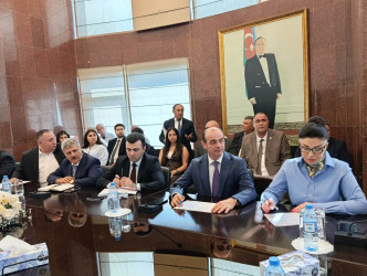Avqustun 24 -də Suraxanı Rayon İcra Hakimiyyətinin başçısı Adil Əliyev Rayon İcra Hakimiyyətində növbəti vətəndaş qəbulu keçirib