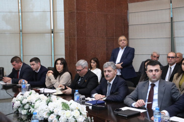 Fevralın 2-də Suraxanı Rayon İcra Hakimiyyətinin başçısı Adil Əliyev Rayon İcra Hakimiyyətində növbəti vətəndaş qəbulu keçirib