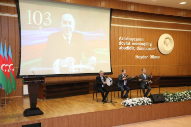 Suraxanıda Ulu Öndərin anadan olmasının 103-cü ildönümü qeyd edildi