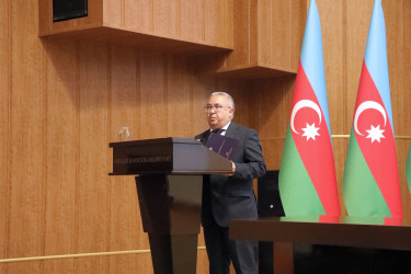 Oktyabrın 15-də Suraxanı Rayon İcra Hakimiyyətində Azərbaycan Respublikasının Prezidenti cənab İlham Əliyevin Yeni Azərbaycan Partiyasının VIII Qurultayındakı nitqindən irəli gələn vəzifələrə  həsr olunmuş müşavirə keçirilib