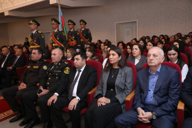 Suraxanıda “Konstitusiya və Suverenlik İli” çərçivəsində Şanlı tariximizin ən şərəfli və qürurverici səhifələrinə həkk olunmuş 8 noyabr – Zəfər gününün 5-ci ildönümü münasibətilə “Zəfər Bayrağına düzlən!” adlı vətənpərvərlik tədbiri keçirilib