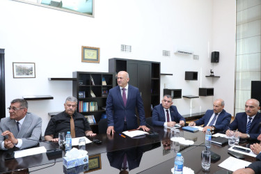 İyulun 27-də Suraxanı Rayon İcra Hakimiyyətinin başçısı Adil Əliyev Rayon İcra Hakimiyyətində növbəti vətəndaş qəbulu keçirib