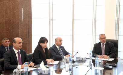 Sentyabrın 28-də Suraxanı Rayon İcra Hakimiyyətinin başçısı Adil Əliyev Rayon İcra Hakimiyyətində növbəti vətəndaş qəbulu keçirib