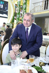 Suraxanı Rayon İcra Hakimiyyətinin və "Autizm fərqlilikdir" İctimai Birliyinin birgə təşkilatçılığı ilə Autizm aylığı çərçivəsində Aura şadlıq sarayında xüsusi qayğıya ehtiyacı olan uşaqlar üçün tədbir təşkil olunub