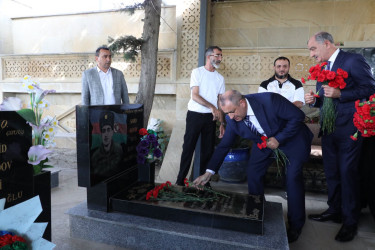 27 Sentyabr – Anım Günü ərəfəsində Suraxanı rayonunda Vətənimizin müstəqilliyi, suverenliyi və ərazi bütövlüyü uğrunda canından keçərək şəhidlik zirvəsinə ucalmış qəhrəmanlarımızın əziz xatirəsi dərin ehtiramla yad edilib