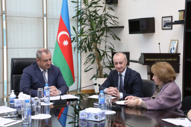 Aprelin 20-də Suraxanı Rayon İcra Hakimiyyətinin başçısı Adil Əliyev Rayon İcra Hakimiyyətində növbəti vətəndaş qəbulu keçirib