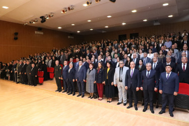 Suraxanı Rayon İcra Hakimiyyətinin təşkilatçılığı ilə 27 sentyabr Anım Günü münasibətilə tədbir keçirilib