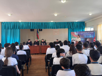 Suraxanı rayonunda növbəti dəfə "Narkomaniyaya qarşı mübarizə" mövzusunda maarifləndirici tədbirlər Hövsan qəsəbəsində yerləşən 76 №-li və Qaraçuxur qəsəbəsində 282 №-li  tam orta ümumtəhsil məktəblərində keçirilib