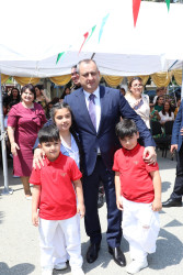 Rayon İcra Hakimiyyətinin baçşısı Adil Əliyev “Son zəng” münasibətilə məzunları təbrik edib