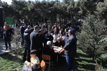 “Şəhərsalma və Memarlıq İli”  çərçivəsində Suraxanı rayonu, Əmircan qəsəbəsində salınan yeni park martın 19-da bayramlar ərəfəsində sakinlərin istifadəsinə verilib