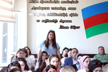 Suraxanı Rayon İcra Hakimiyyətinin başçısı Adil Əliyevin vətəndaşlarla növbəti səyyar görüşü iyunun 10-da Əmircan qəsəbəsində yerləşən 84 saylı tam orta ümumtəhsil məktəbində keçirilib