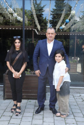 Suraxanı Rayon İcra Hakimiyyətinin təşkilatçılığı ilə 2026–2027-ci tədris ilinin başlanması münasibətilə şəhid övladları ilə görüş keçirilib