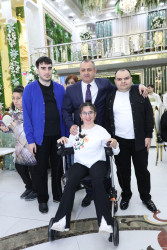 Suraxanı Rayon İcra Hakimiyyətinin və "Autizm fərqlilikdir" İctimai Birliyinin birgə təşkilatçılığı ilə Autizm aylığı çərçivəsində Aura şadlıq sarayında xüsusi qayğıya ehtiyacı olan uşaqlar üçün tədbir təşkil olunub