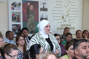RİH başçısı Adil Əliyev sakinlərlə növbəti görüşünü keçirdi