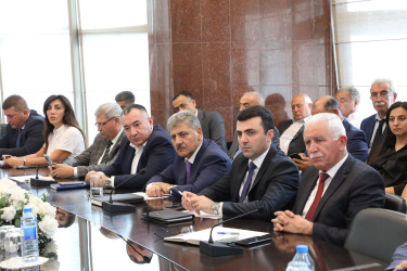 Sentyabrın 1-də Suraxanı Rayon İcra Hakimiyyətinin başçısı Adil Əliyev Rayon İcra Hakimiyyətində növbəti vətəndaş qəbulu keçirib