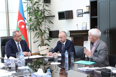 Mayın 18-də Suraxanı Rayon İcra Hakimiyyətinin başçısı Adil Əliyev Rayon İcra Hakimiyyətində növbəti vətəndaş qəbulu keçirib.