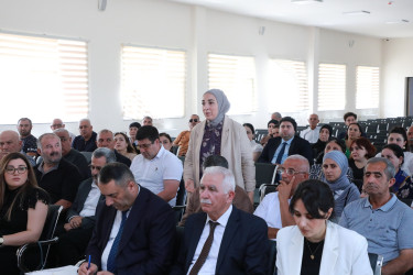 İyulun 9-da Hövsan qəsəbəsi, 172 saylı tam orta məktəbdə Suraxanı Rayon İcra Hakimiyyətinin başçısı Adil Əliyevin vətəndaşlarla növbəti səyyar görüşü keçirilib