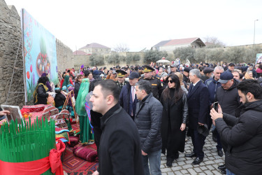Baharın gəlişinin carçısı olan Novruz bayramı Suraxanı rayonunda böyük izdihamla qeyd olunub. Martın 17-də “Atəşgah məbədi” Dövlət Tarix-Memarlıq Qoruğunda Suraxanı Rayon İcra Hakimiyyətinin təşkilatçılığı ilə “Şəhərsalma və Memarlıq İli” çərçivəsində “Baharın memarlıq izi” adlı Novruz Festivalı keçirilib